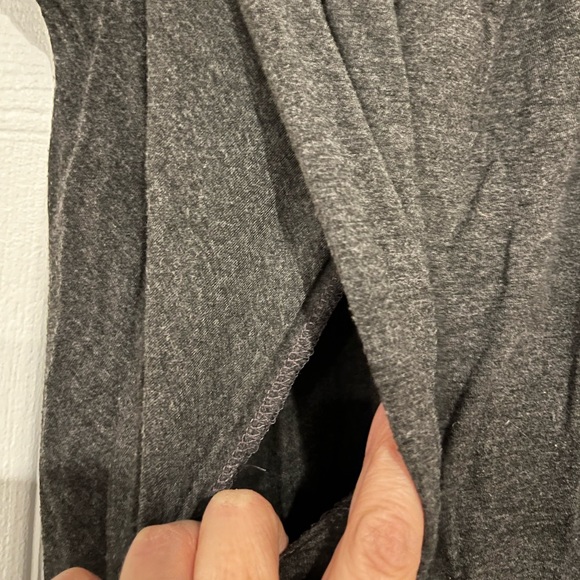 Maternity / Nursing Side Access Top with Pockets - Picture 3 of 4